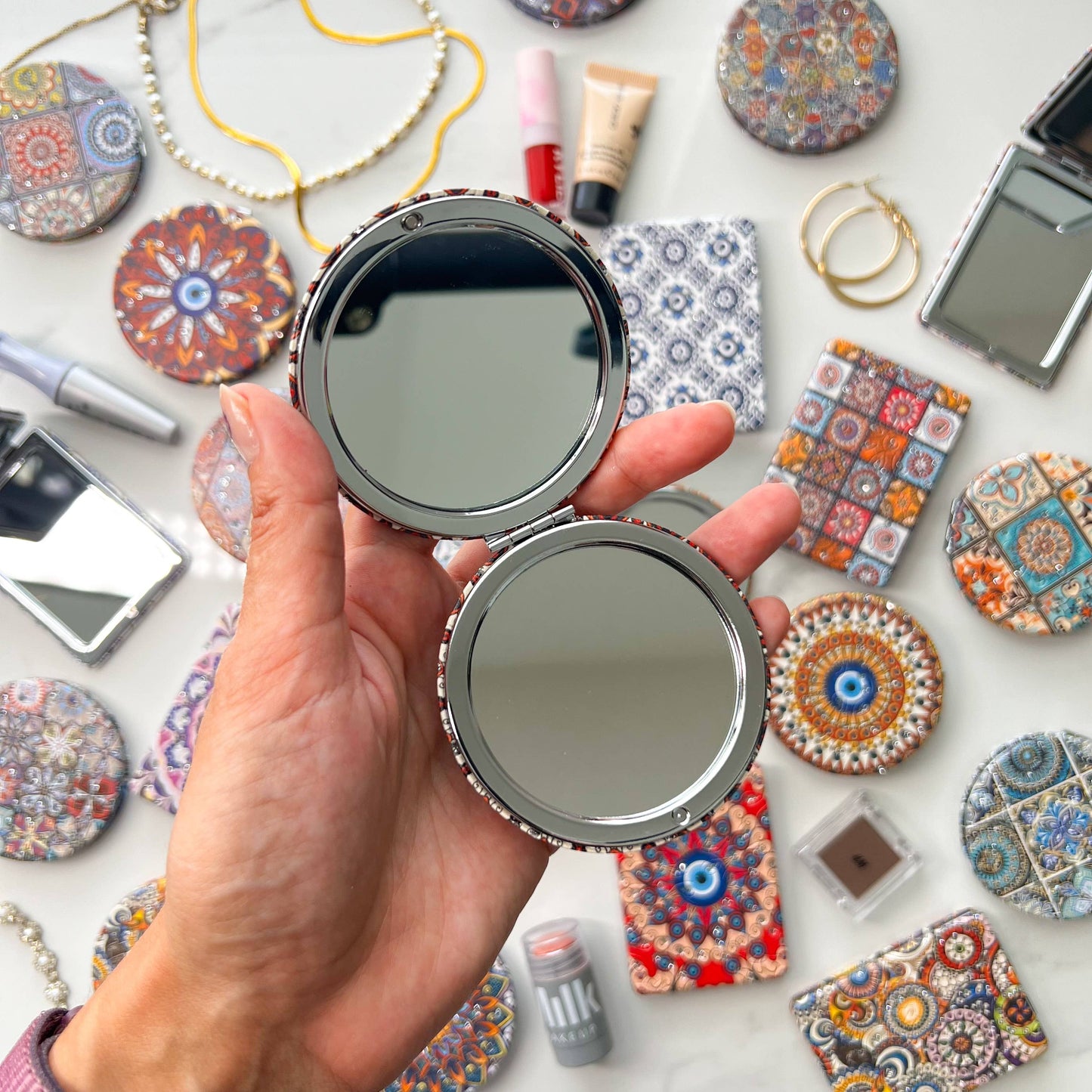 Mirror Compact